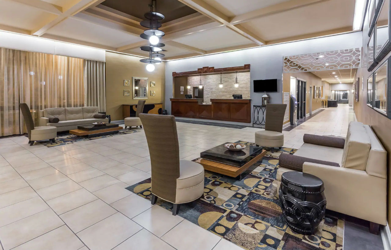 Wyndham Garden Greensboro Bagian luar foto